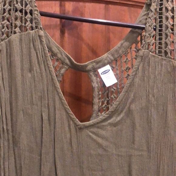 COPY - Old Navy green tank plus size crochet back - Picture 2 of 3